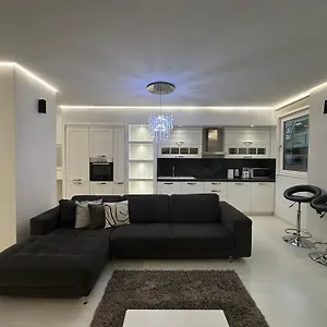 Tam Serviced 2bdr Center No6 Appartamento Tirana